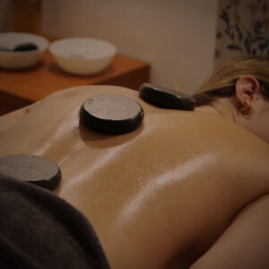 Una hora de Masaje relajante con piedras calientes